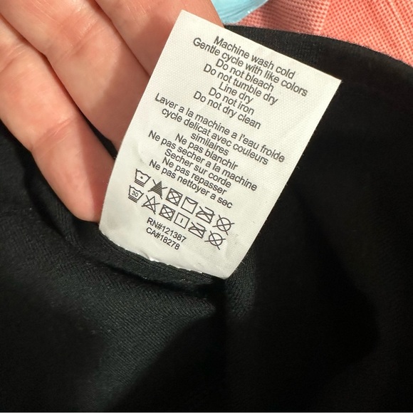 Yummie Signature Criss Cross Mesh Leggings - Picture 8 of 10